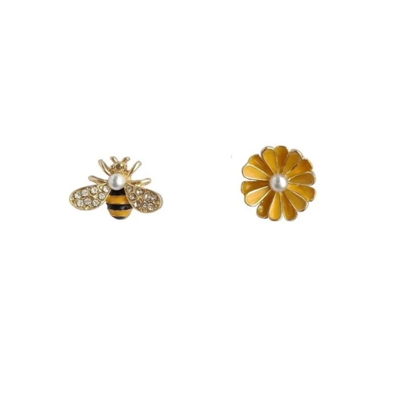 🌼 🐝 Bee Daisy Flower Crystal Pearl Stud Earrings - Picture 3 of 4